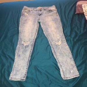 light wash blue jeans